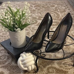 Forever 21 Glossy Black Heels